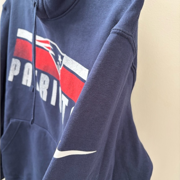Nike Navy blue Patriots Pullover Hoodie with Red and White Graphics men's medium - Picture 8 of 12